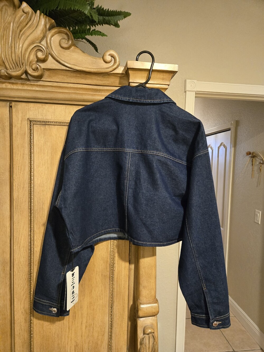 Dark Wash Cropped Denim Jacket - Blue - Picture 4 of 4